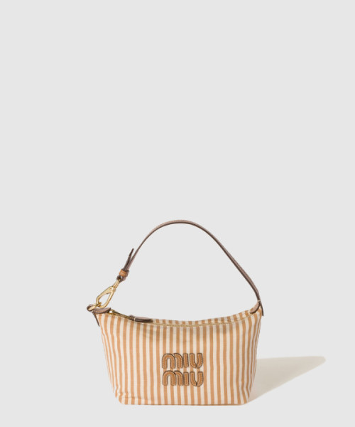 로고 장식 자카드 패브릭 파우치 5NE841